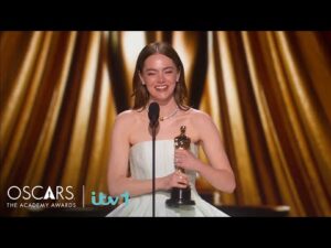 Emma Stone vence o Oscar de Melhor Atriz na 96ª edição do Academy Awards de 2024