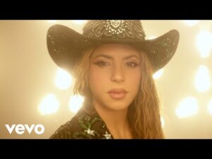 Shakira e Grupo Frontera cantam juntos a música (Entre Paréntesis) no Official Video