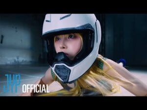 NMIXX(엔믹스) “별별별 (See that?)” Music Video