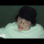 Billie Eilish - BIRDS OF A FEATHER (Official Music Video)